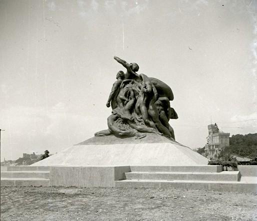 Monumento ai Mille (taglio)