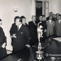 Motoguzzi - visita dell'arcivescovo Giuseppe Siri